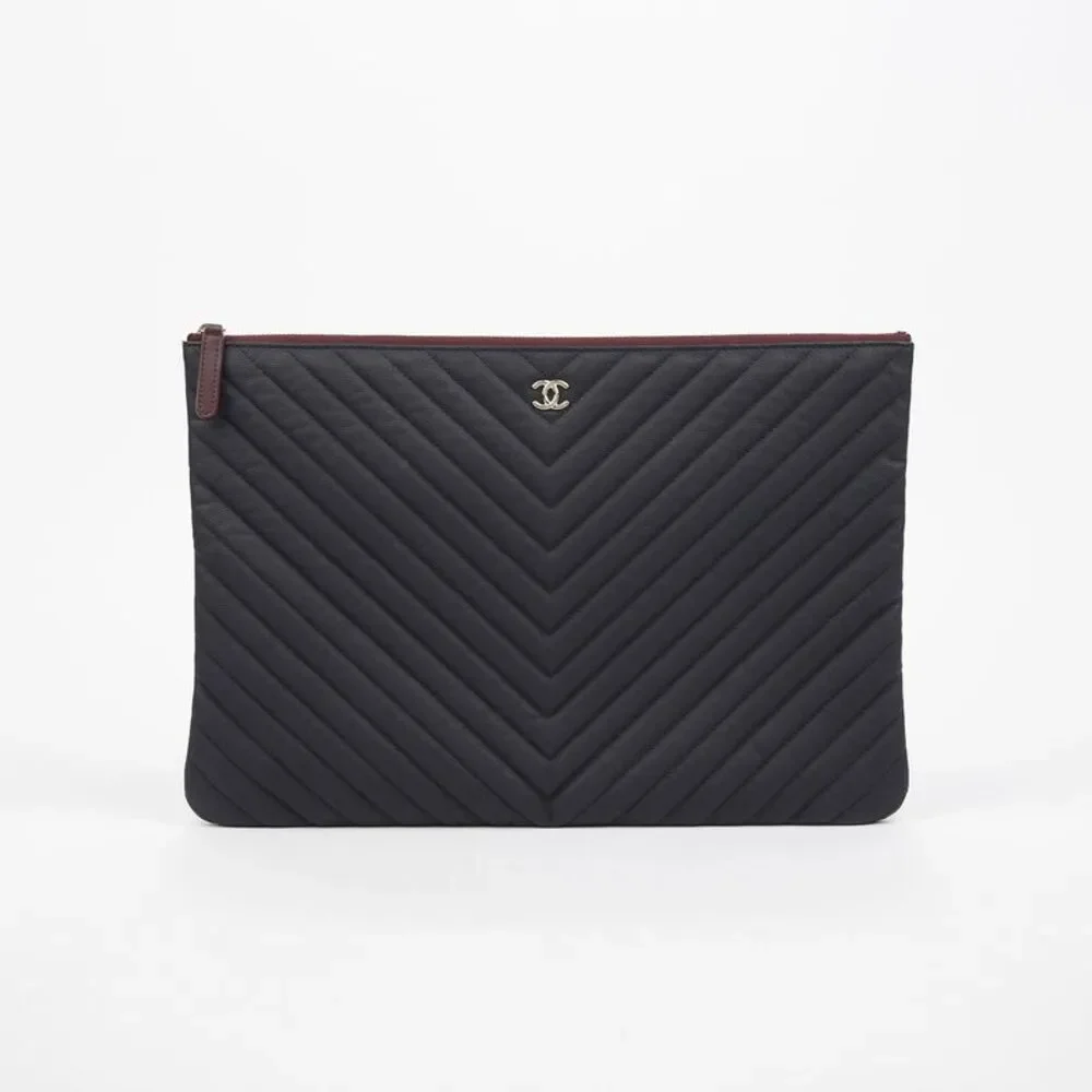 Caviar Skin Classic Large Clutch
